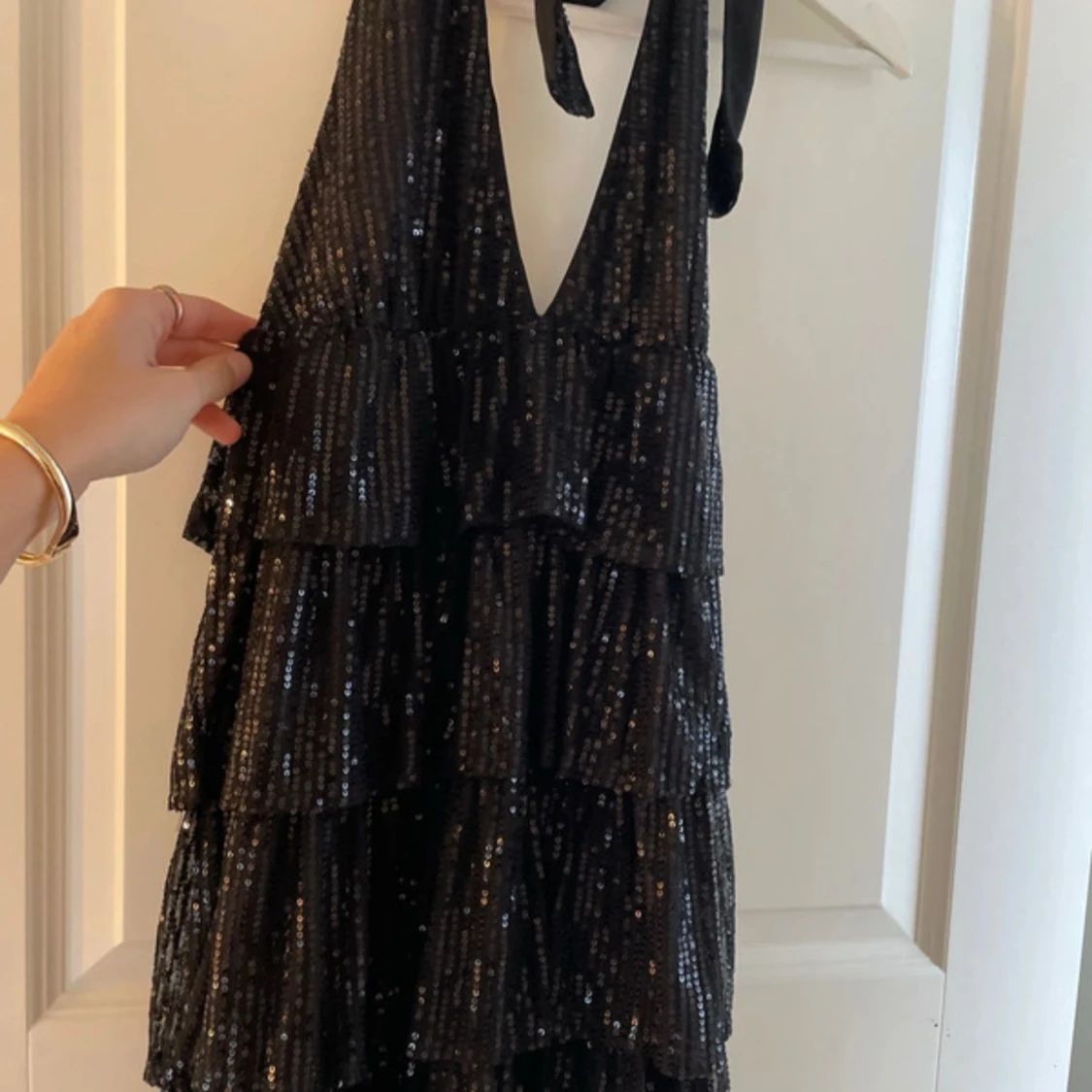 Glittrig festklänning