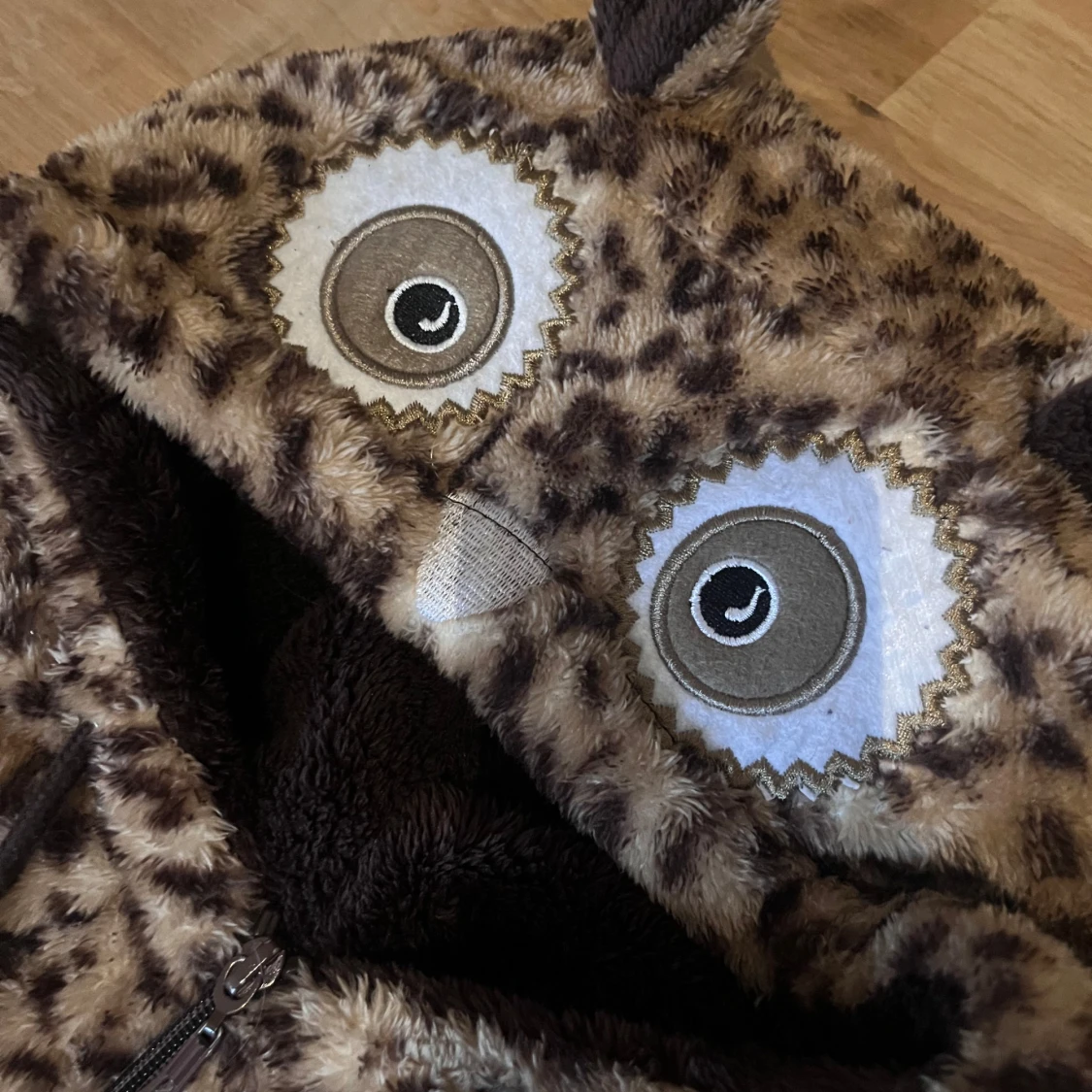 Leopardmönstrad teddyjacka från Benter - 1