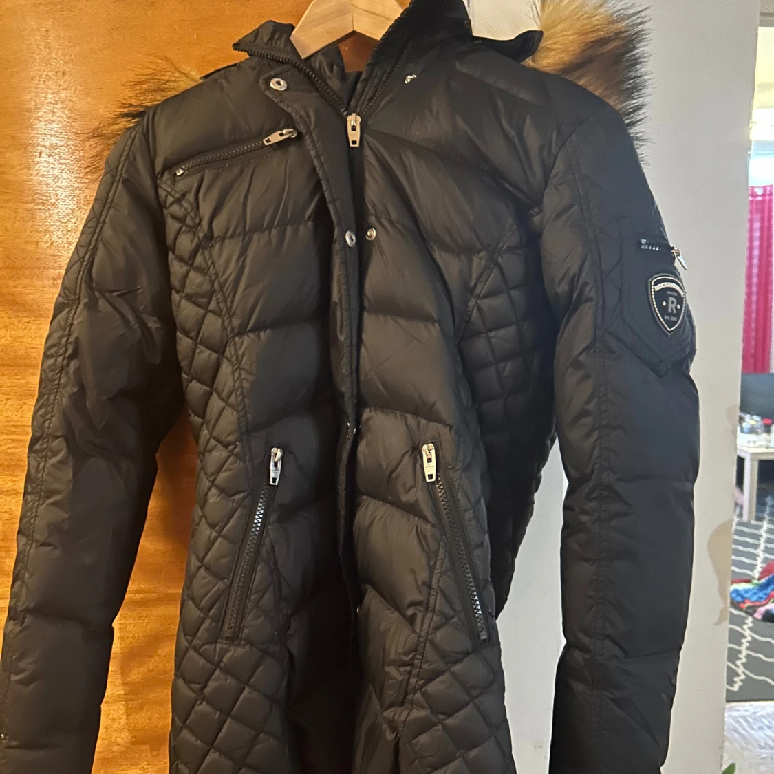 Svart dunjacka från Rockandblue - 1