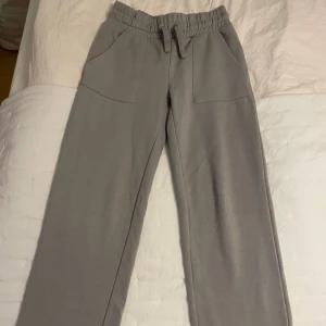 Lager 157 mysbyxor - Gråa lager 157 byxor, använd ungefär tre gånger