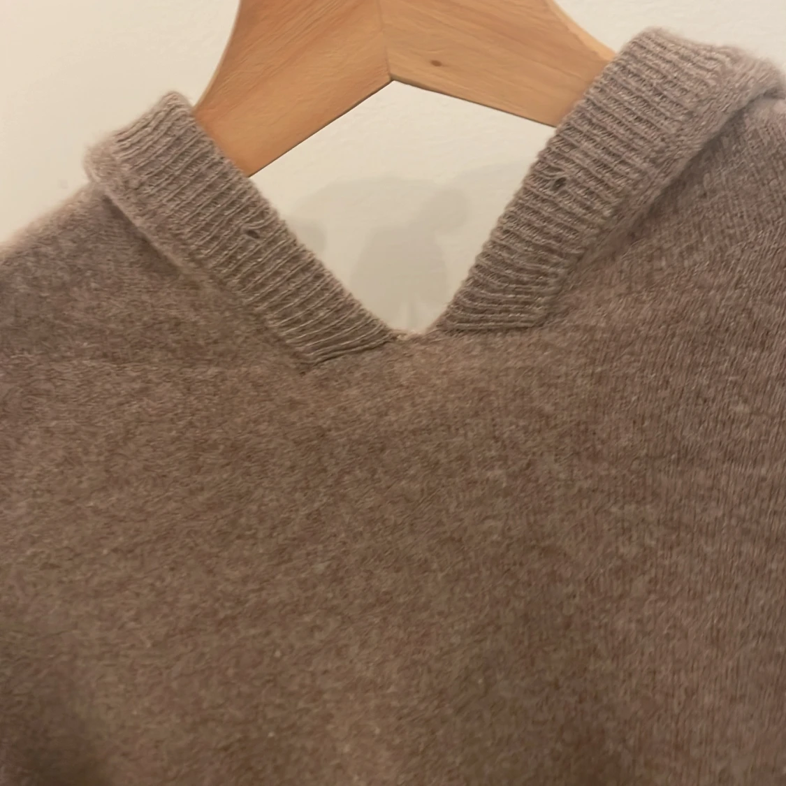 Beige Kashmir hoodie - 3