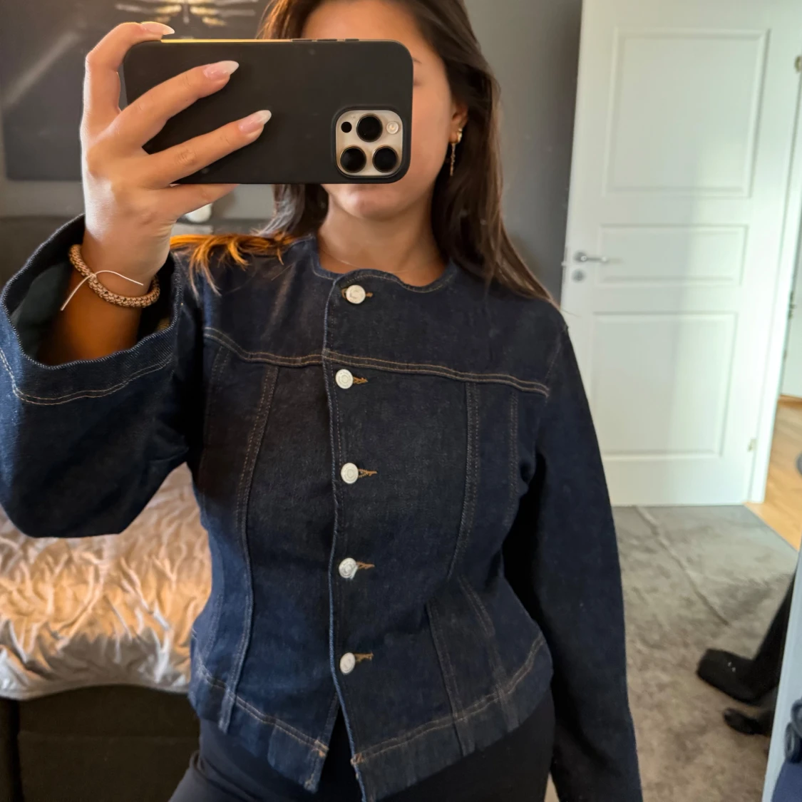 Mörkblå jeansjacka - 1