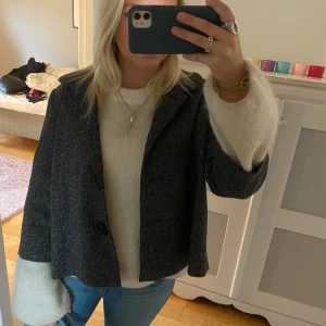 Trekvartsärmad kappa - Så snygg kappa med Trekvartsärm!🙌🏼