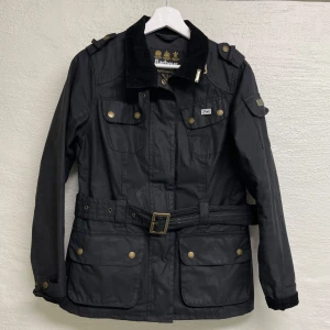 Barbour jacka - Svart Barbour jacka i storlek 36. 
