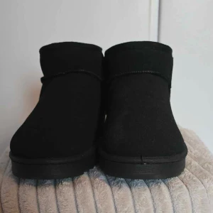 Vinterskor  - Fina, använda ca 2 gånger🫶🏼