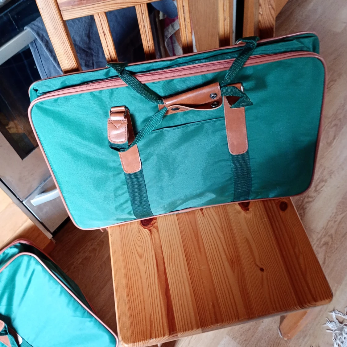 Set reseväskor grön textil - 1