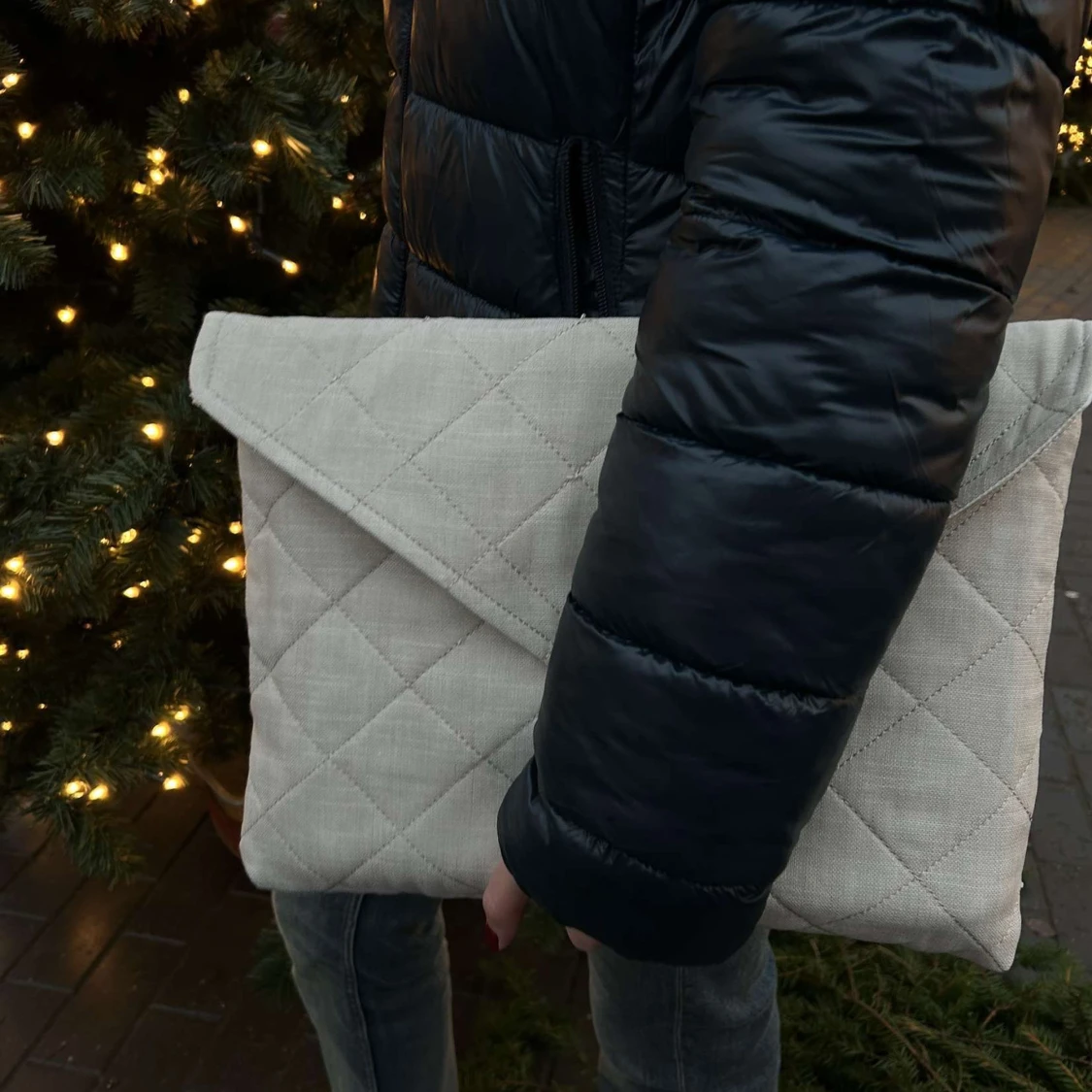 Beige quiltad datorfodral  - 90