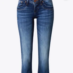 Ltb Jeans - Säljer ett par sjukt snygga ltb jeans i helt nytt skick!! Köpte dem på plick men de var tyvärr för korta så säljer dem därför! Bilderna är även av den anledningen lånade