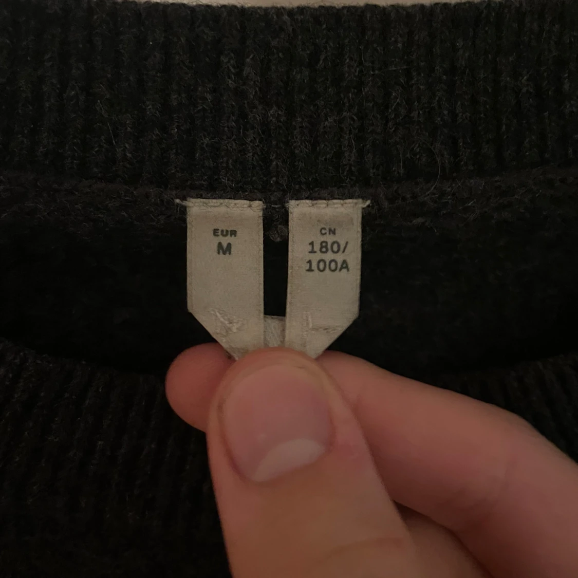 Arket - Mörkgrå Kashmirtröja - 91