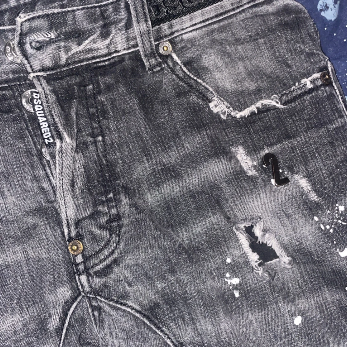 Svarta slitna jeans från Dsquared2 - 90