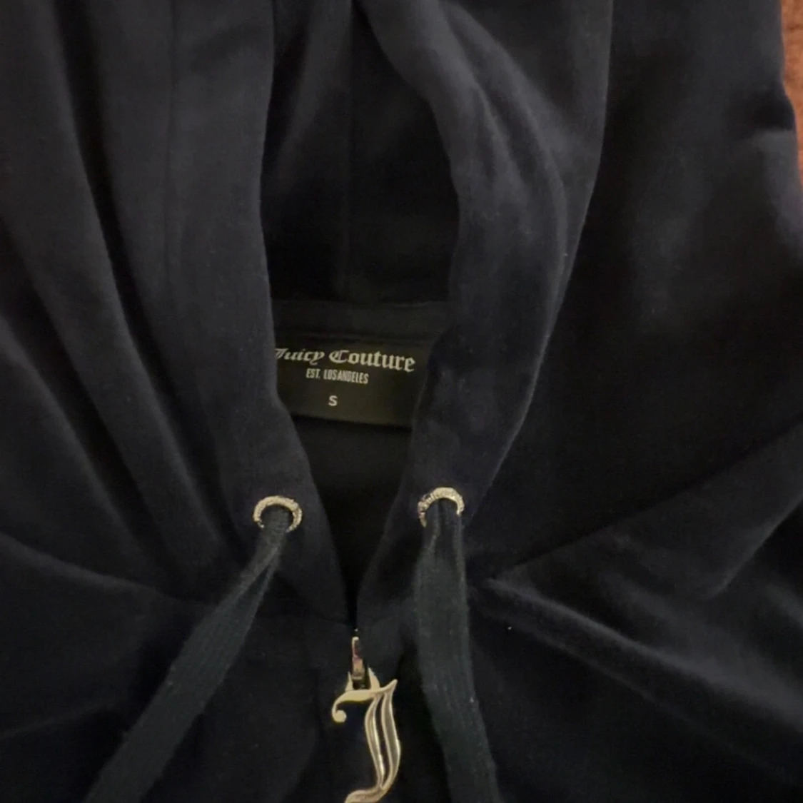 Mörkblå hoodie från Juicy Couture - 90