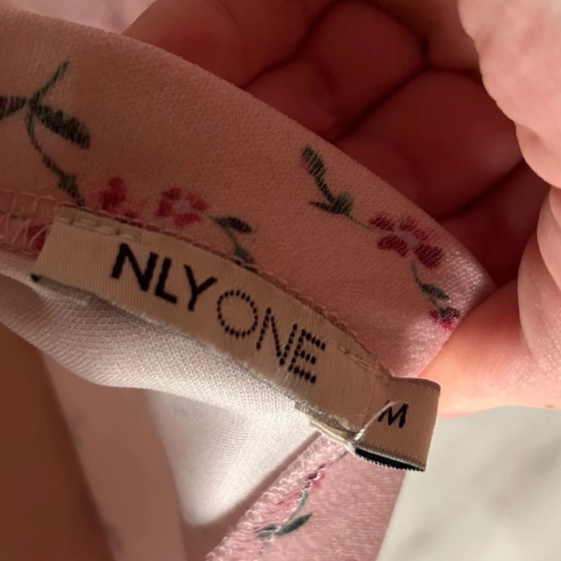 Rosa blommigt set - 93