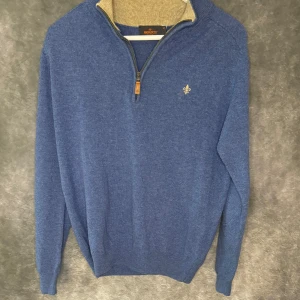 Morris half zip  -  // Morris tröja | Nyskick | Storlek: S (står M med sitter som S) | Nypris runt 1600kr | Kontakta för fler frågor eller funderingar // Deluxecloset