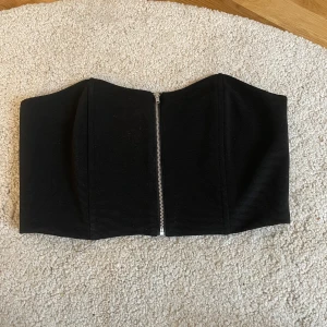 Tubtopp - Jättefin tuptopp från bokbok med dragkedja 