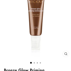 Hickap - Säljer hickap bronzing moisturizer då den inte används🤎använd 3 -4 gånger  ca kom med prisförslag🤍🤎