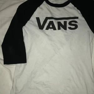 Vans tröja - Fin tröja med kortare armar, bra skick