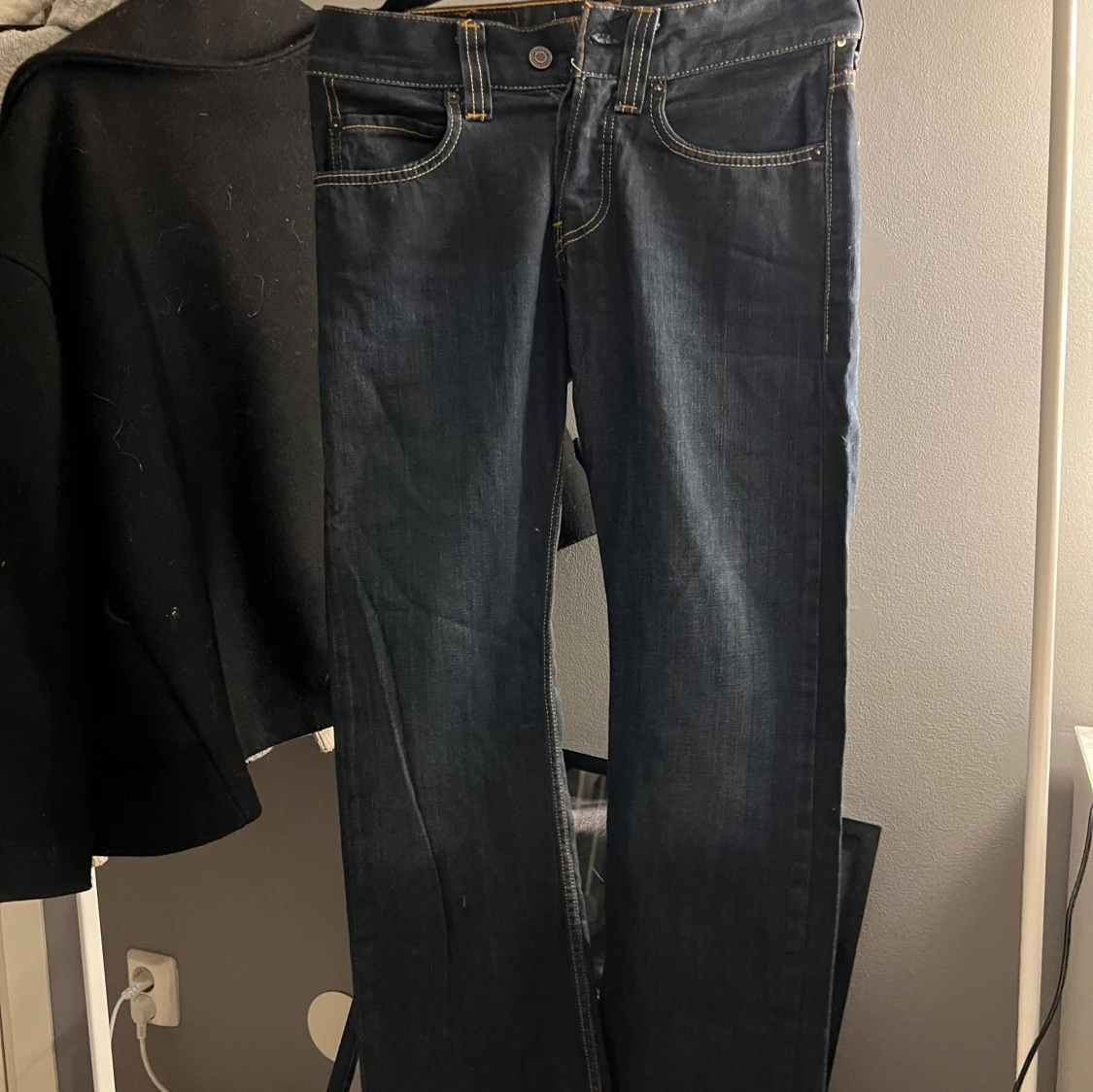 lågmidjade jeans