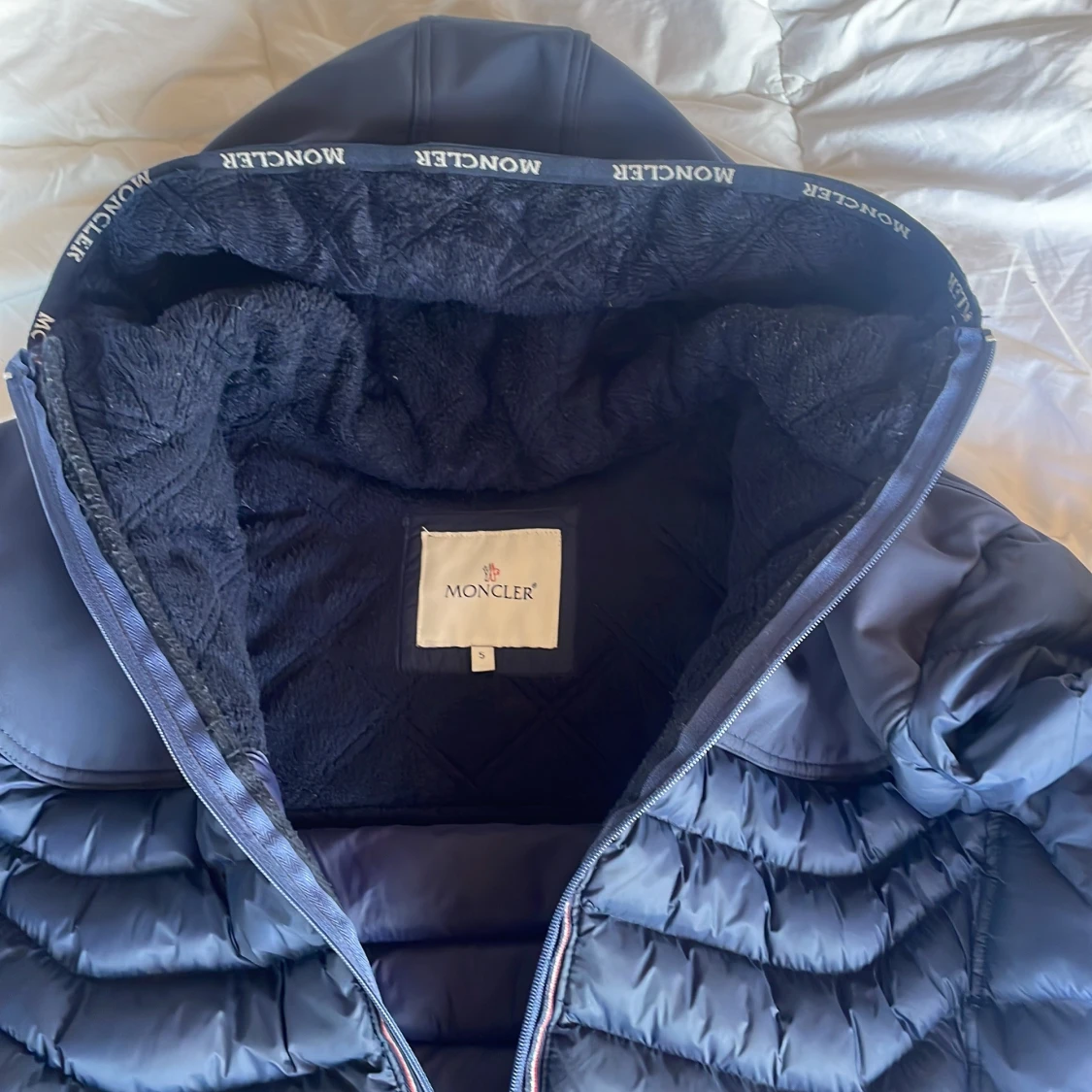 Moncler jacka - 90