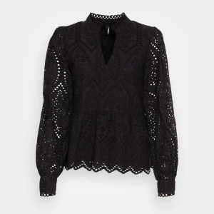 Svart hålig blus  - Köpt på zalando💗 Passar xs-m