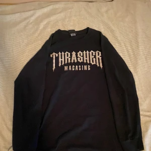 Thrasher lång ärmad - Bra skick inga hål inga fläckar