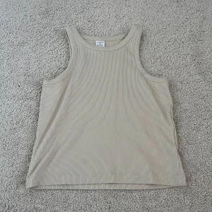  Beige linne💌 - Jätte basic beige linne. (Oanvänd)🌟