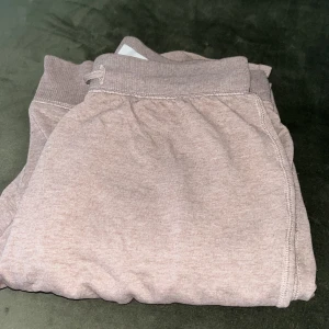 Mjukisar - Använt som pyjamasbyxor då o då så de är knappt använda