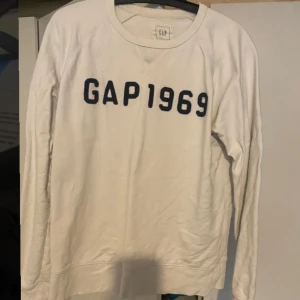 GAP långärmad  - 10/10 skick och knappast använd 