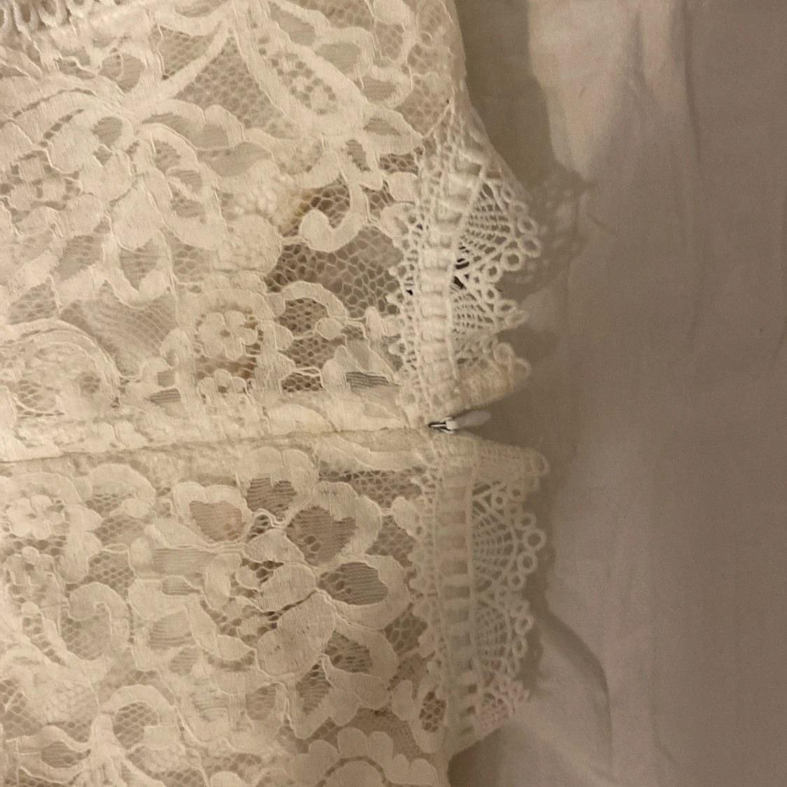 Blus från only jättefin på sitter perfekt  - 91