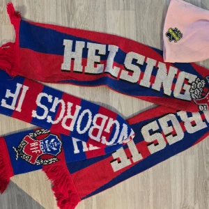 HIF Helsingborg IF halsduk - Halsduk vuxen   Halsduk barn   Mössa barn 