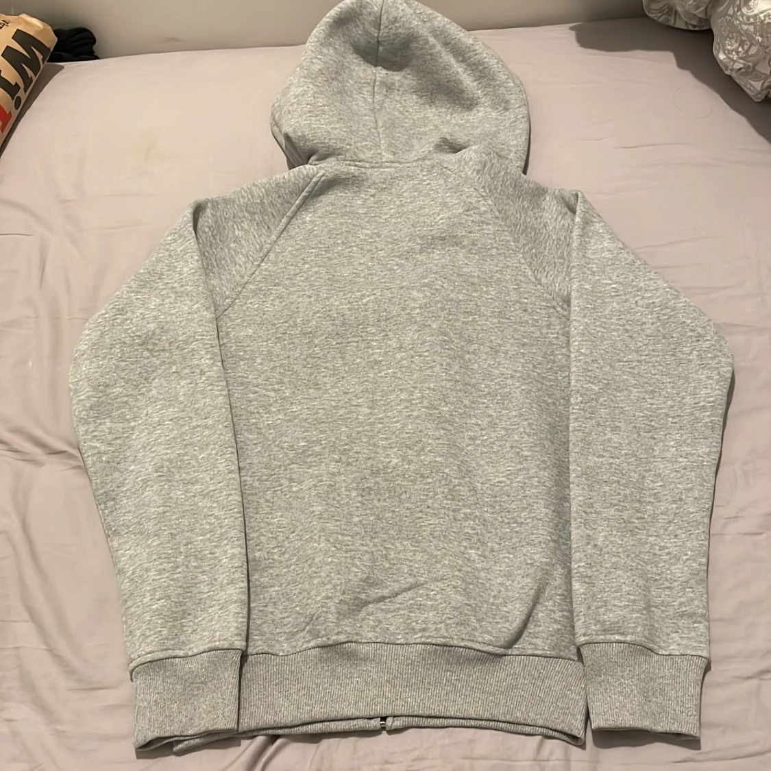 Grå hoodie från Burberry - 1
