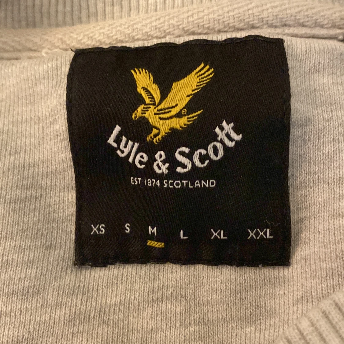 Grå sweatshirt från Lyle & Scott - 3