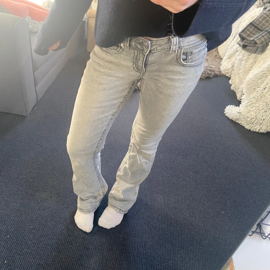 Grå jeans med bootcut - 2