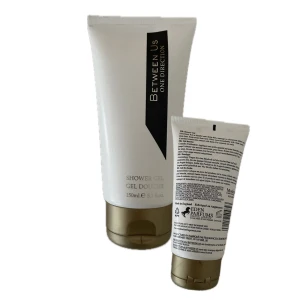 Between Us Shower Gel, One Direction - One Direction, Between Us. Bara stått på en hylla, 95% säker att den är oanvänd 