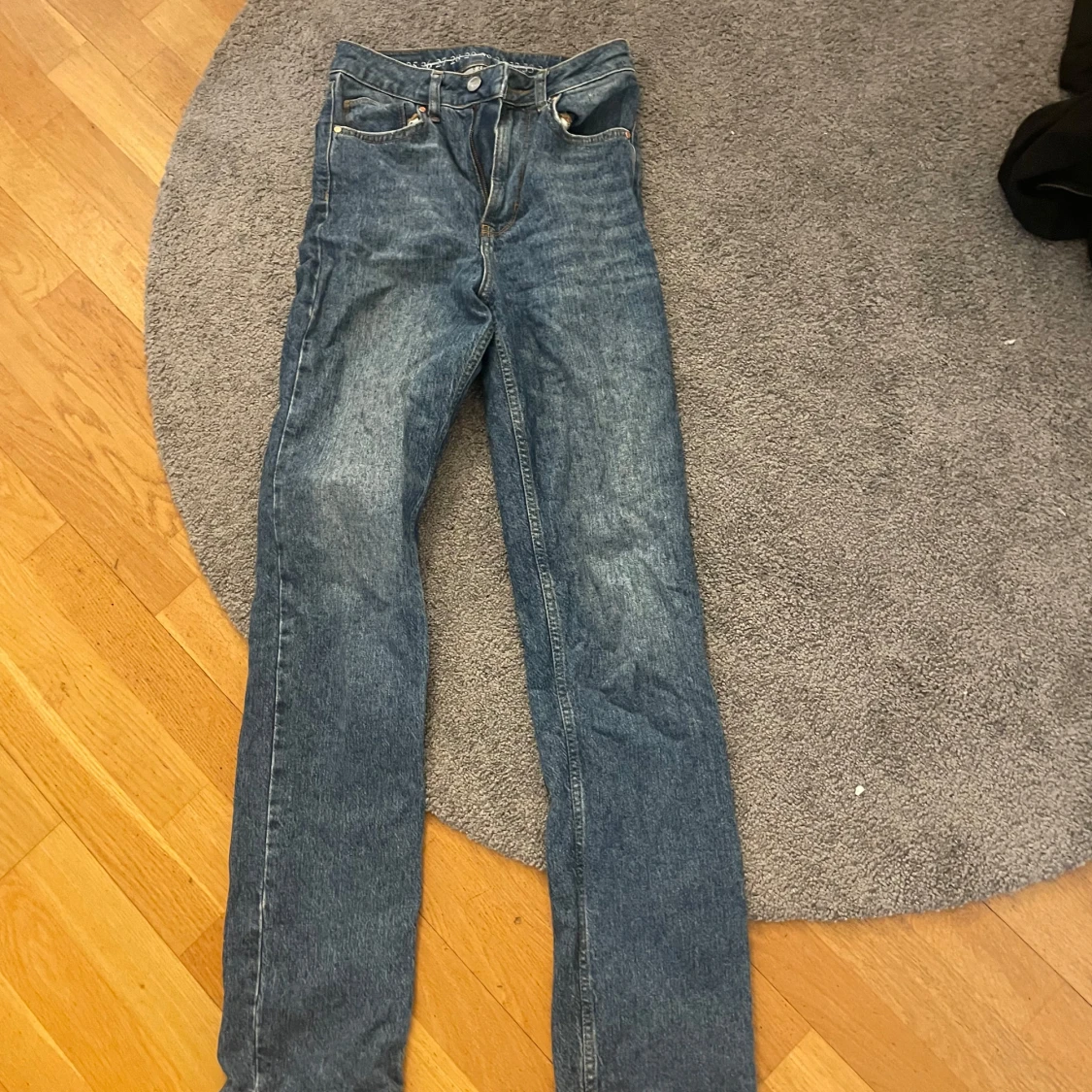 Blå jeans med hög midja Bik Bok - 3