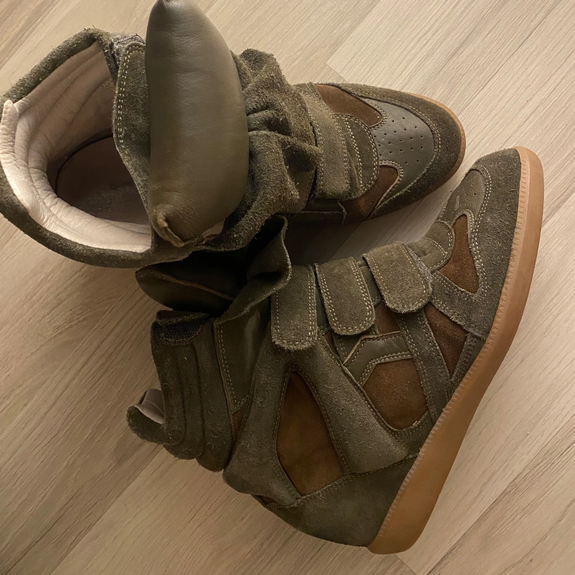 Gröna sneakers från Isabel Marant