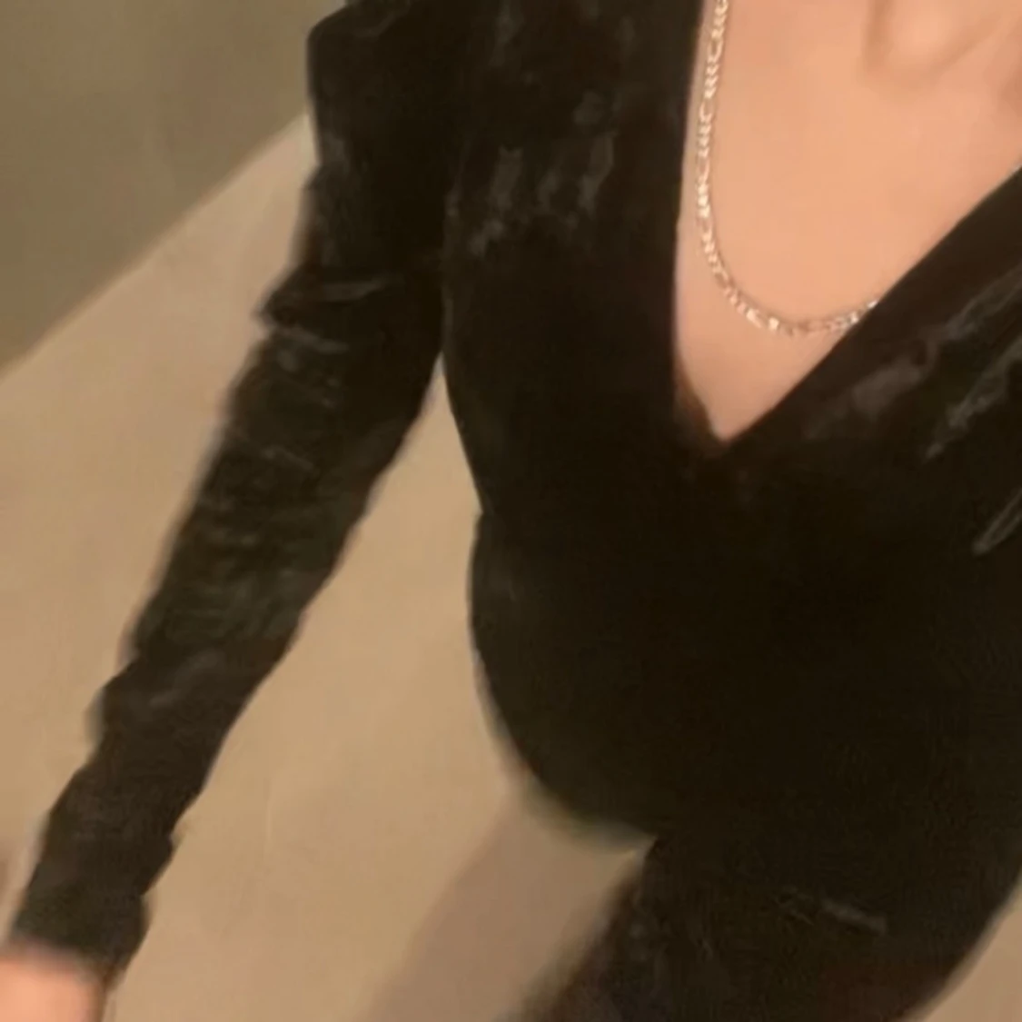 Svart sammet klänning - 90