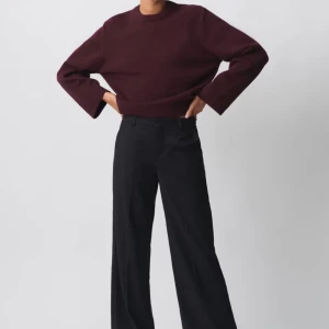 Kostymbyxor - Säljer nu mina kostymbyxor ifrån Gina tricot ! Nypris är 500/499 och jag skulle behöva sälja de för ca 400 men priset går alltid att diskuteras!💕 skriv för mer info och bilder på de som jag säljer