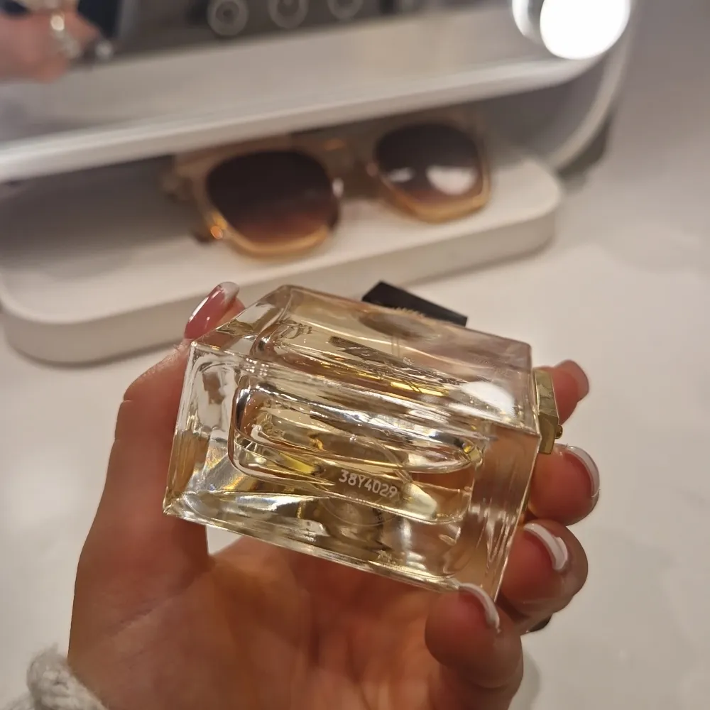 Ny parfym bara testad,nypris 669. 30 ml (priset kan diskuteras ). Beauty.