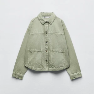 Zara jeans jacka - Grön jeans jacka från zara☺️