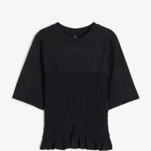 Smockad topp - Superfin smockad topp som inte kommer till användning!💕