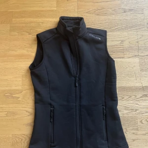 Stellar equipment väst - Helt ny