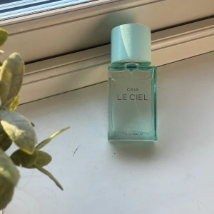 caia parfym  - helt oanvänd parfym från caia i doft LE CIEL, ordinarie pris 595 kr 💕priset kan diskuteras! 