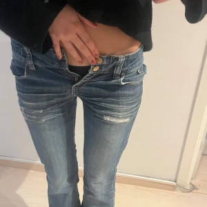 Low waist jeans  - Jättesnygga Low waist jeans, med slitningar🩷🩷