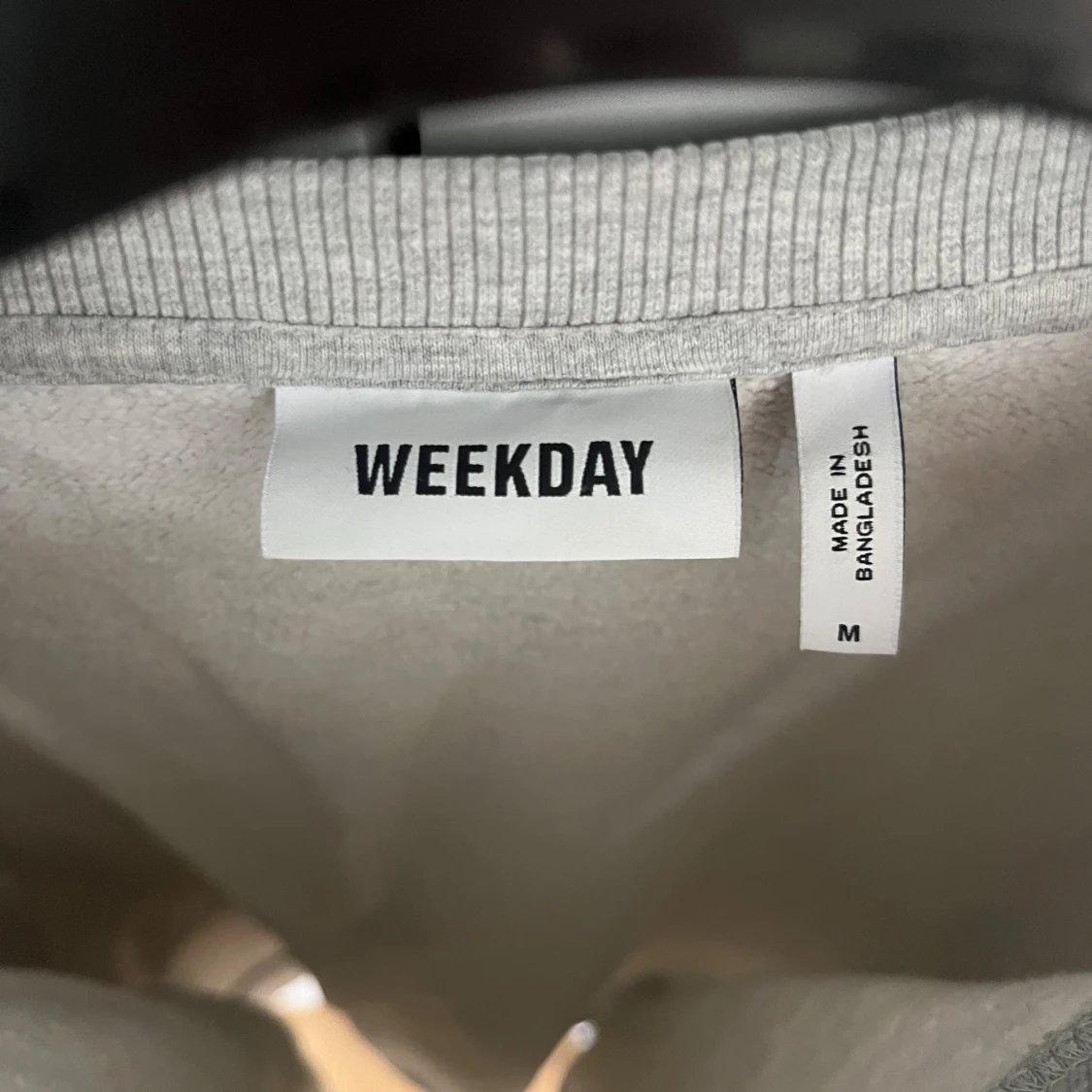 Weekday tröja M - 90
