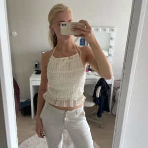 topp - så söt topp med öppenrygg i nyskick🫶🏼