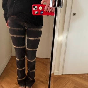 Mönstrade jeans - Ascoola blekta randiga jeans!🖤🖤