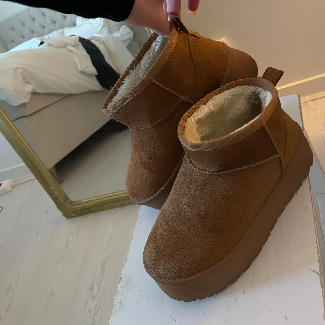 UGG med hög sula  - 91