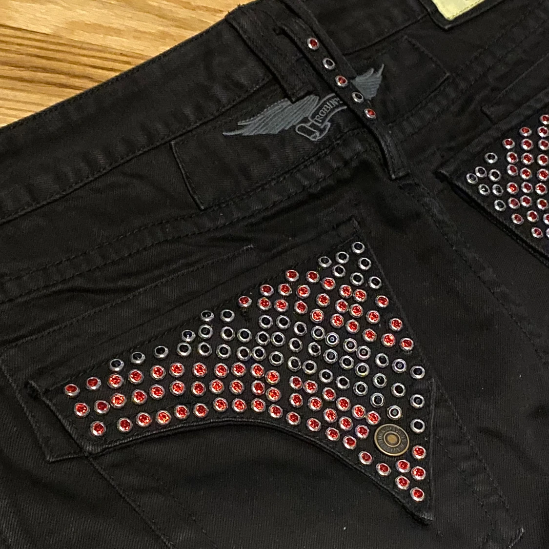 Robin’s Jeans - 92