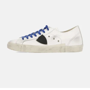 Phillipe models - Ett par philippe models i storleken. Använda sparsamt. Söker byte, Lanvins i uk8  eller masion margielas i storlek 43. Allt Og samt två extra vita skosnören tillkommer. Bara att höra av sig för fler frågor:) 