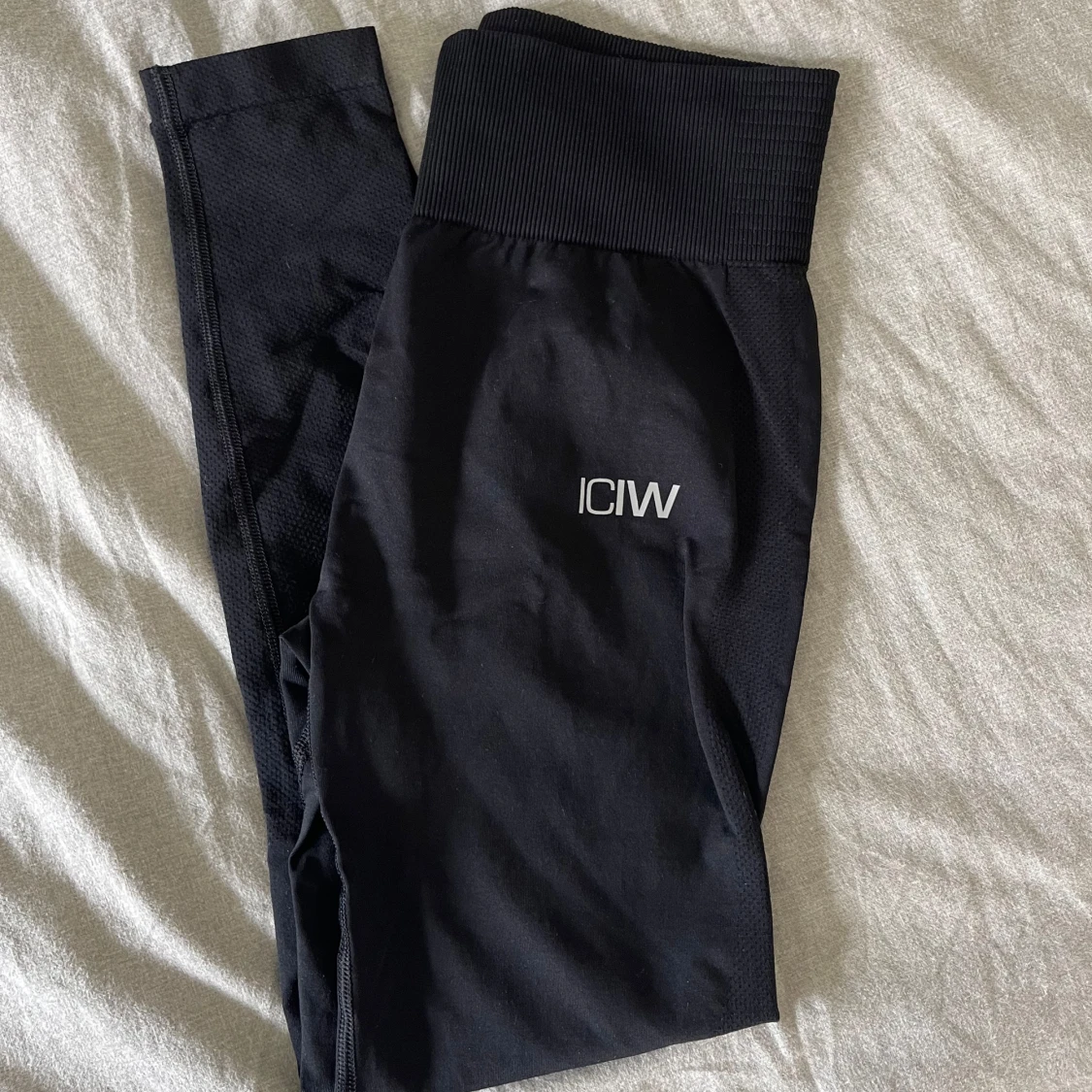Träningstights från ICIW - 90